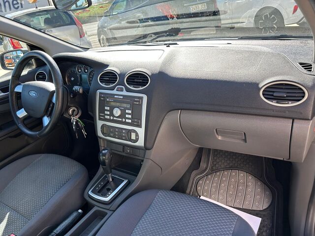 FORD FOCUS TREND 1.6 AUTO SALOON SPANISH LHD IN SPAIN 83000 MILES SUPER 2005